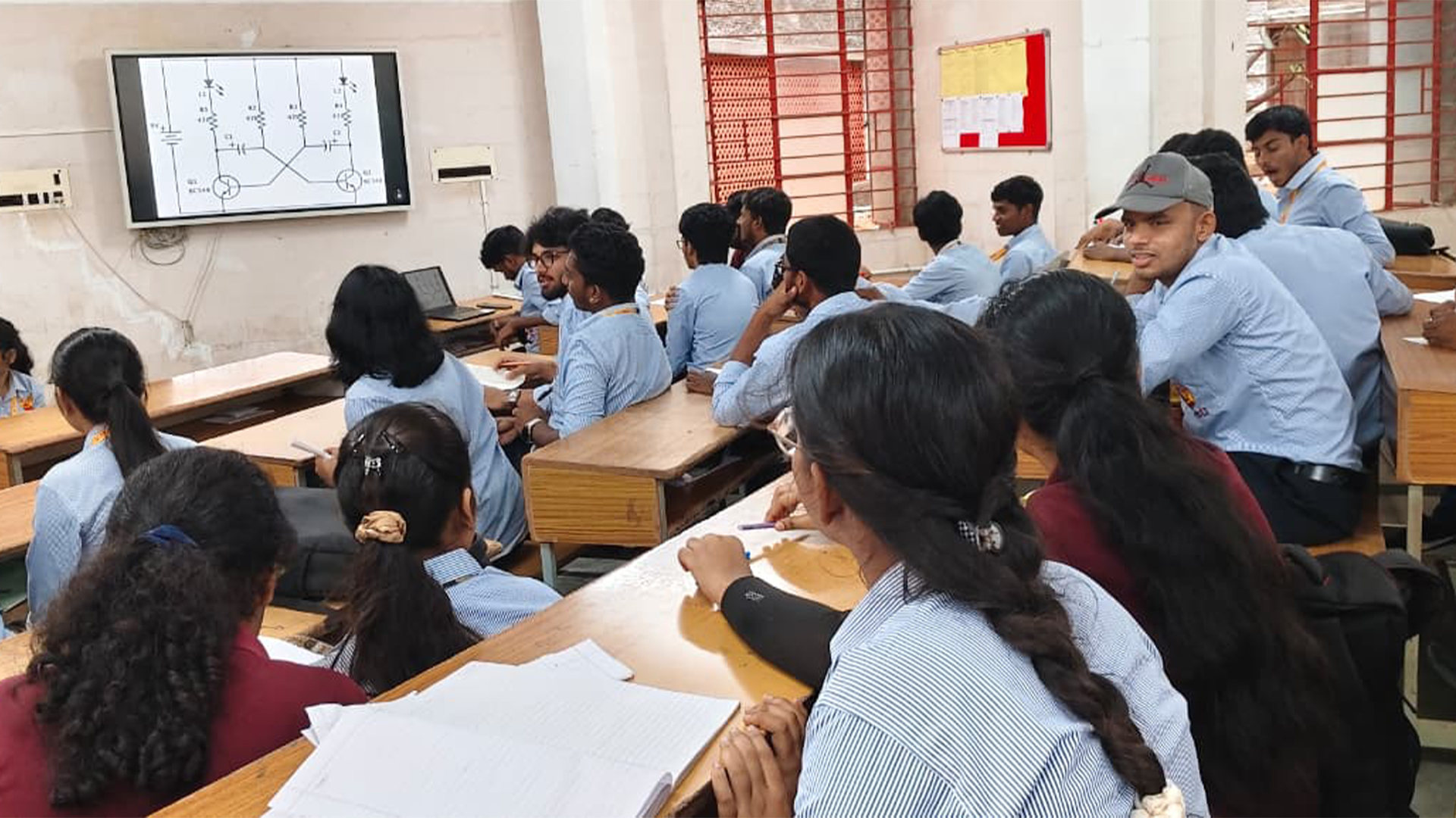 Circuit Challenge Sparks Innovation at Electro Fest 2025