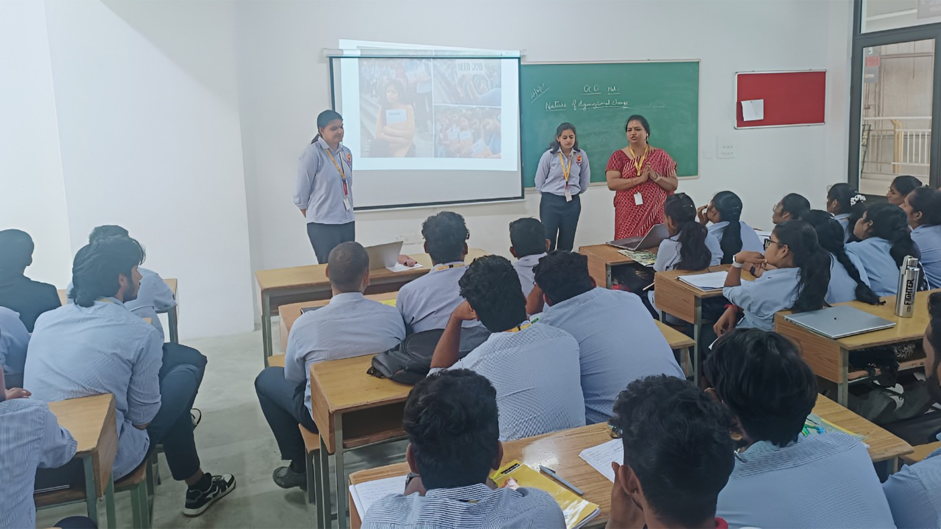 Photo Walk: Think Beyond the Frame – A Journey into Creative Observation